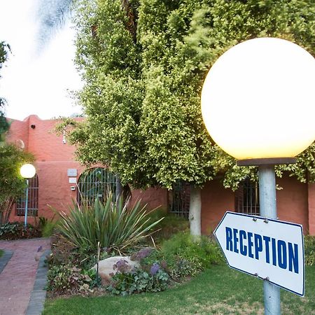 Culdesac Guesthouse Oudtshoorn Esterno foto