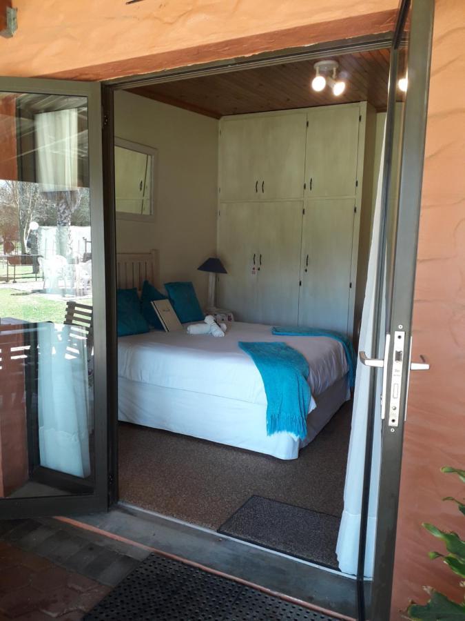 Culdesac Guesthouse Oudtshoorn Esterno foto