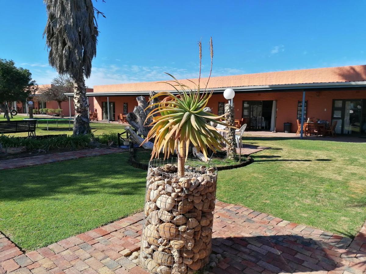 Culdesac Guesthouse Oudtshoorn Esterno foto