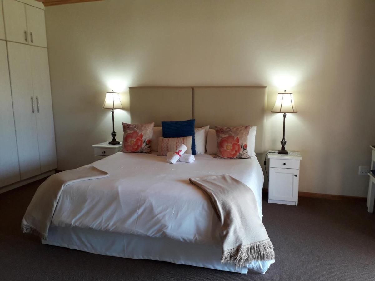 Culdesac Guesthouse Oudtshoorn Esterno foto